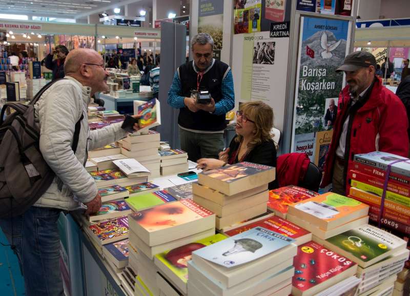 Ankara Kitap Fuarı ATO, İmza Günü, İlişkiler Okulu